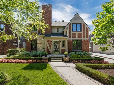 homes for sale in grosse pointe shores|zillow grosse pointe homes.